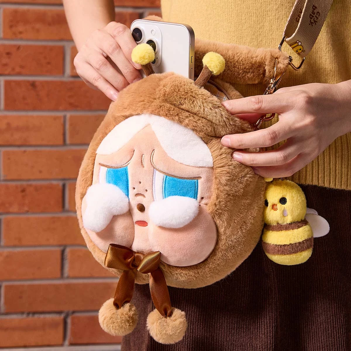 Tiny Jolly Toy Shop -Tiny Jolly Toy Shop 20240925 113438 449683 crybaby crying again series big head bag i ll bring you a flower accessories pop mart us scene