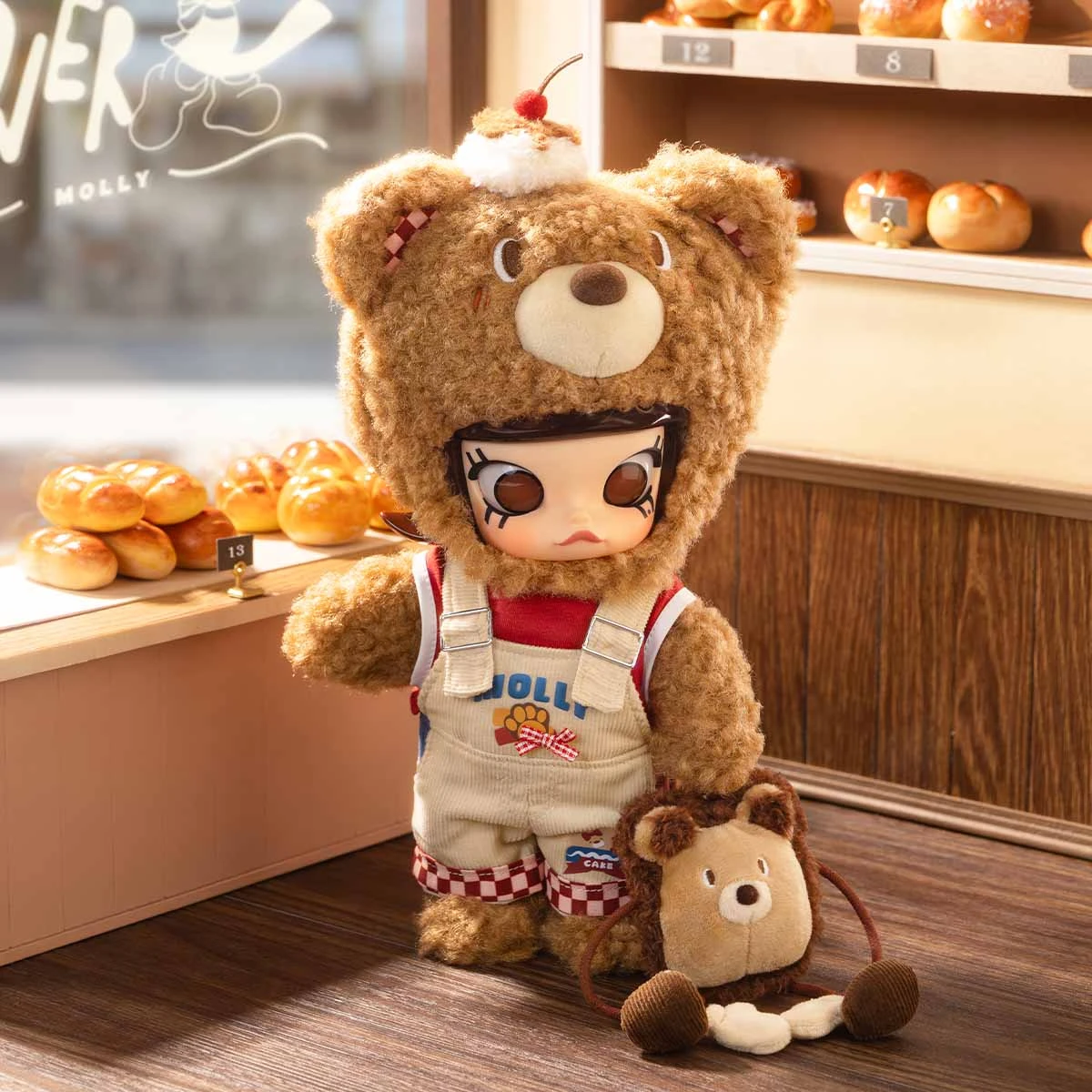 MOLLY Bear Bread 1/8 Action Figure 3 MOLLY Bear Bread 1/8 Action Figure - Image 3
